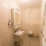 With Parking ليوبليانا