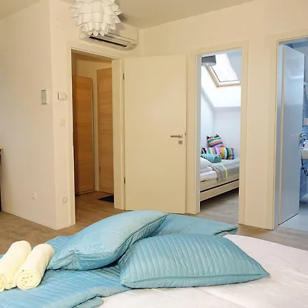 Apartment With Parking *