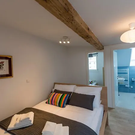 Apartment With Parking *