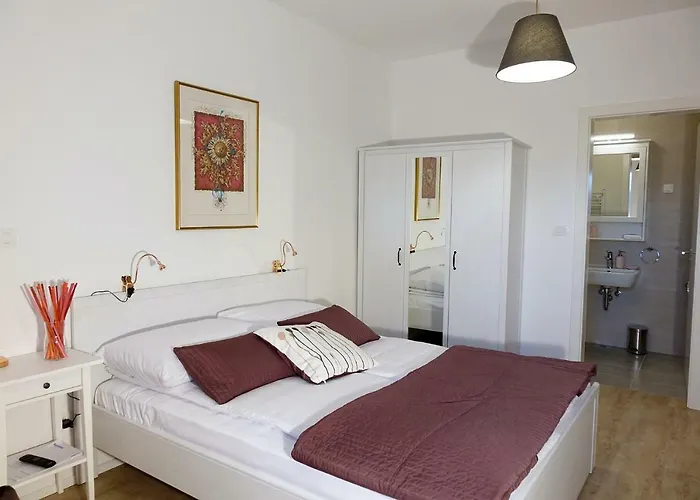 With Parking דירה לובליאנה