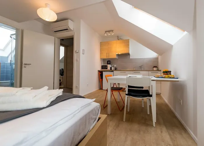 With Parking דירה לובליאנה